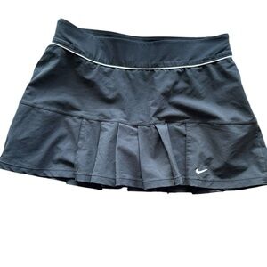 Nike Black Tennis Pickleball Mini Skirt size Medium